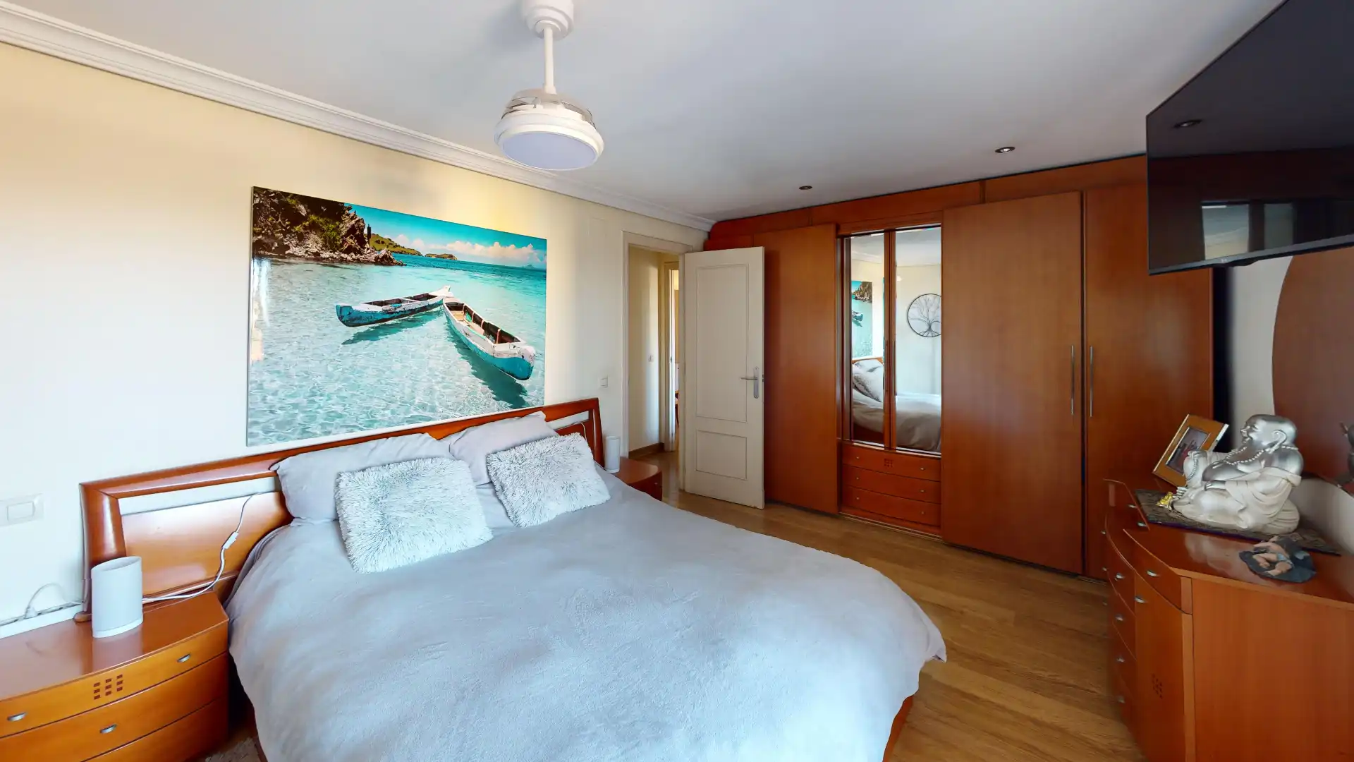 Habitación de Ático en venta en Benidorm con Aire acondicionado, Terraza y Trastero