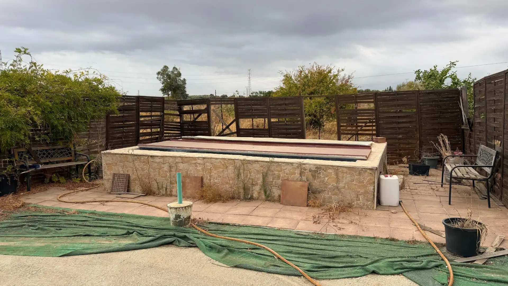 Swimming pool of Country homes for sale in Trigueros, Huelva