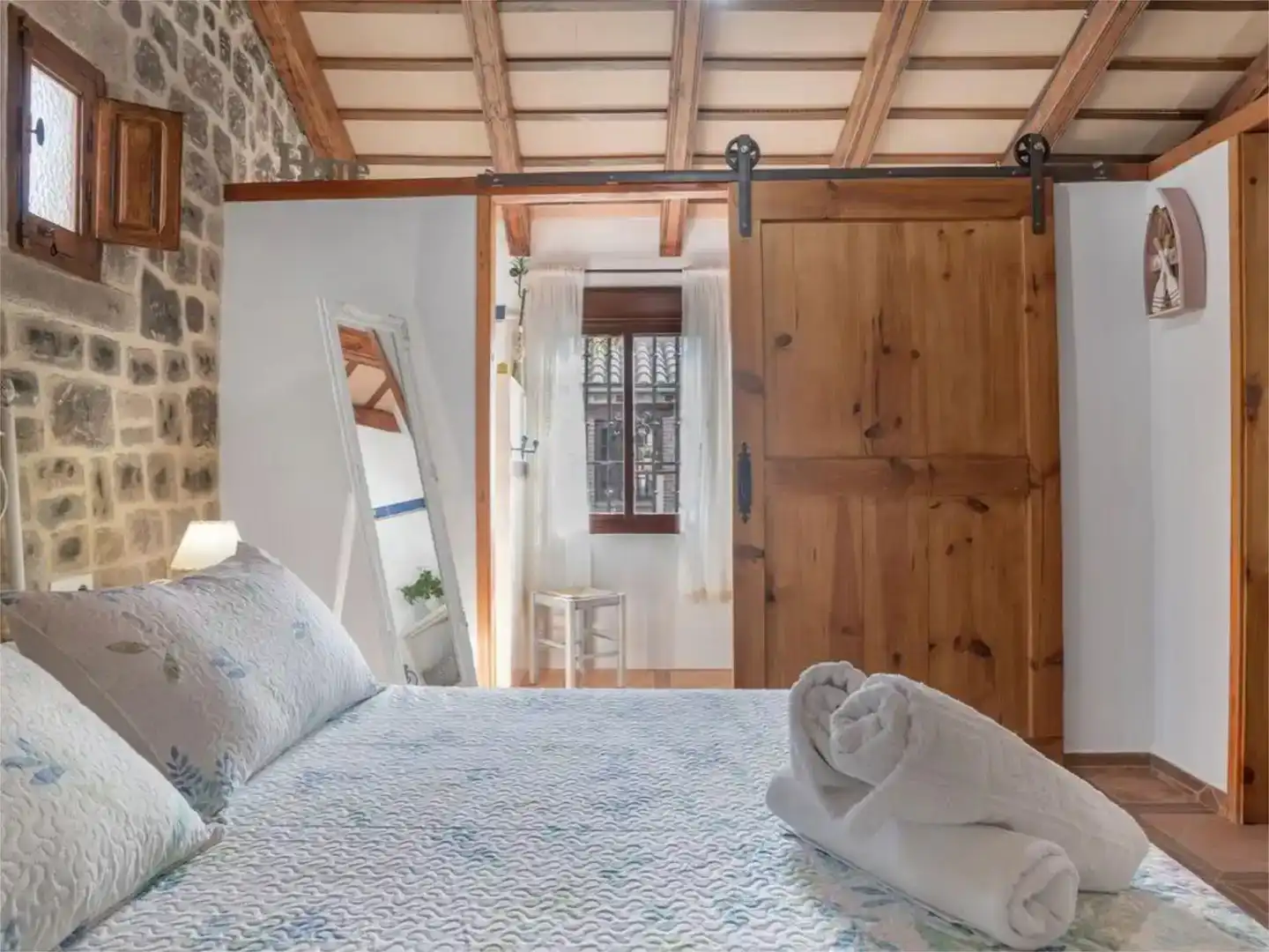 Dormitori de Finca rústica de lloguer en Conil de la Frontera amb Aire condicionat, Jardí privat i Piscina