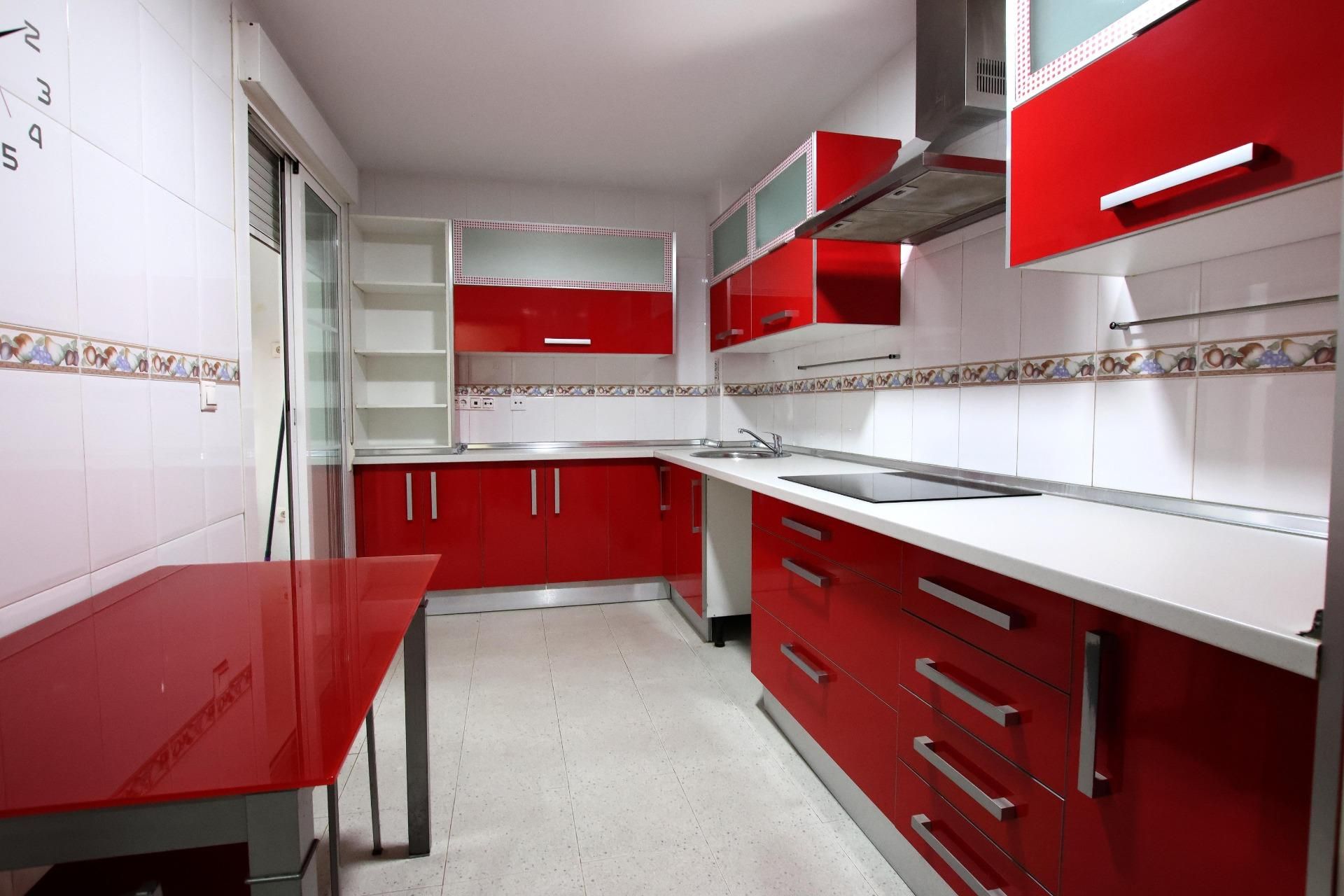 Kitchen of Flat for rent in Montijo  with Terrace, Storage room and Balcony