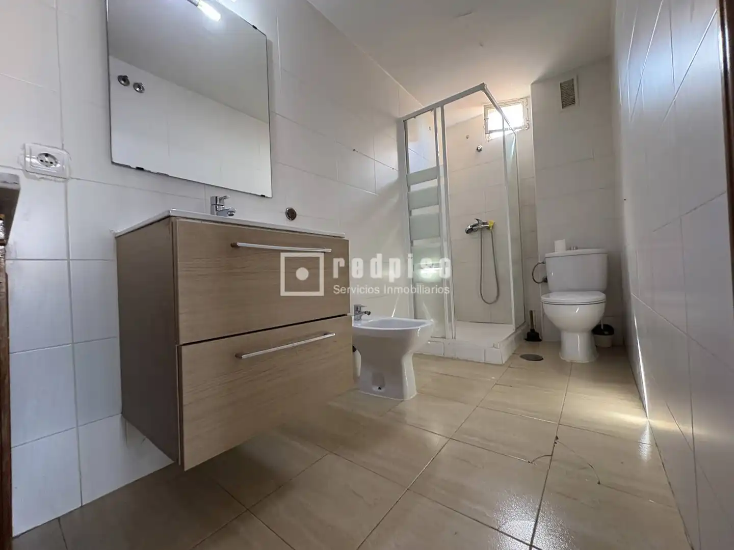 Bany de Pis en venda en Madrid amb Calefacció, Parquet i Terrassa