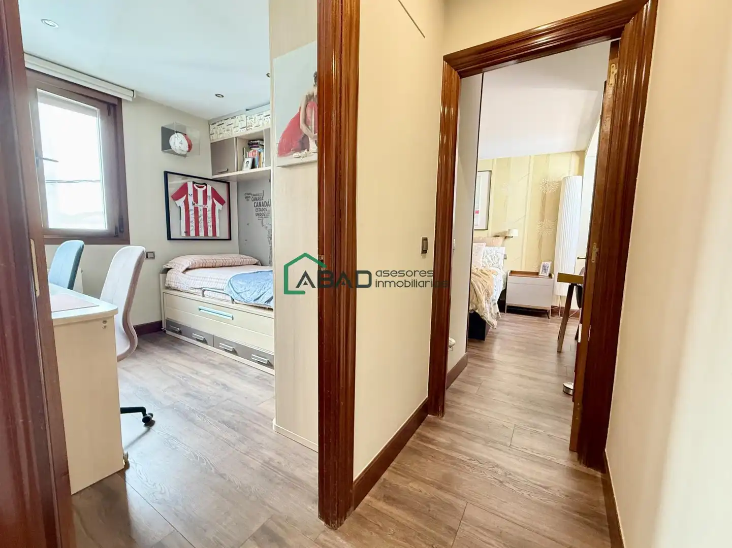 Habitación de Piso en venta en Bilbao  con Calefacción y Amueblado