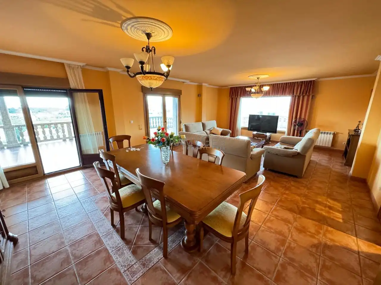 Comedor de Casa o chalet en venta en Vilagarcía de Arousa con Calefacción, Jardín privado y Terraza