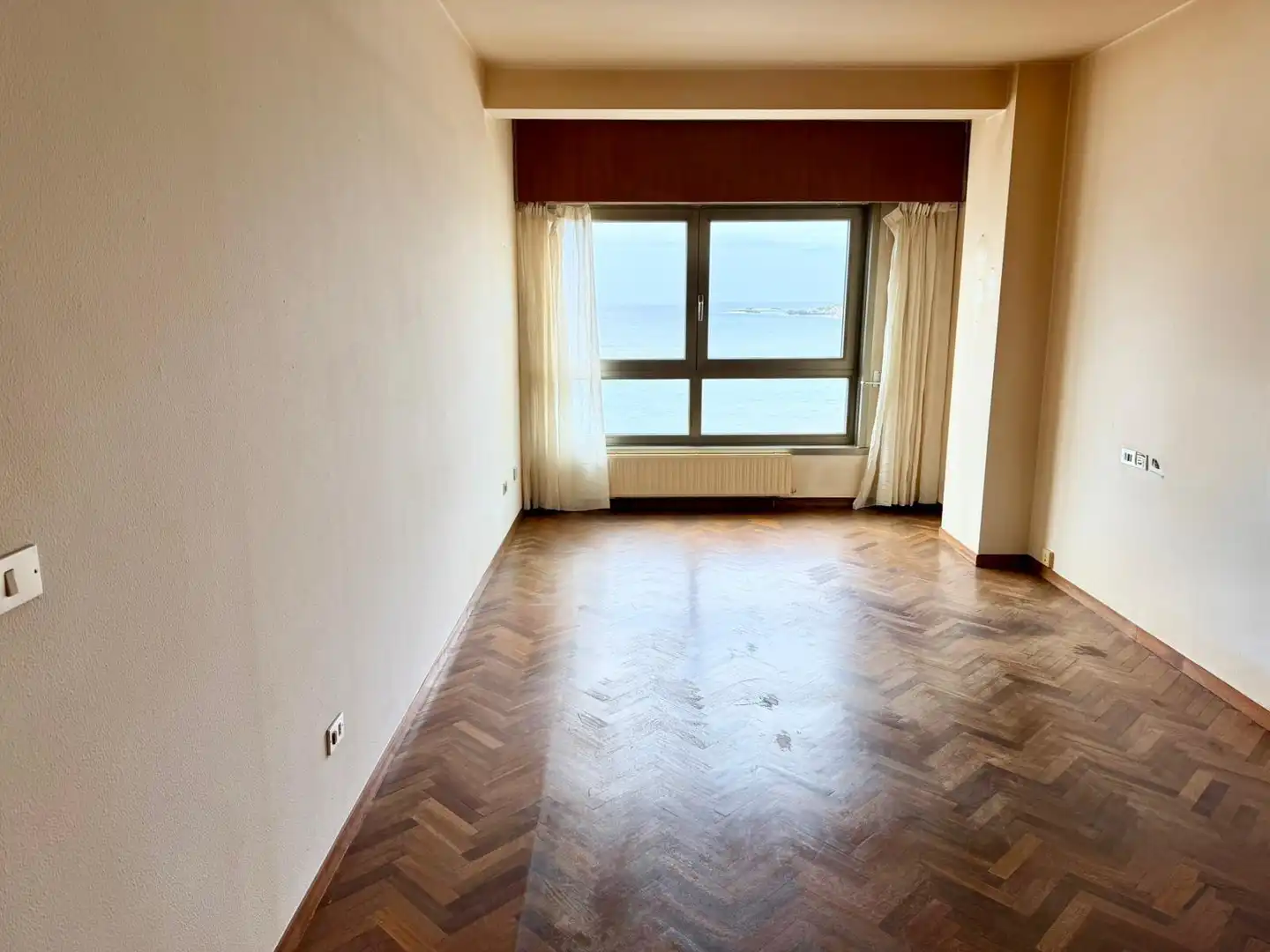 Sala d'estar de Pis en venda en A Coruña Capital  amb Calefacció i Traster