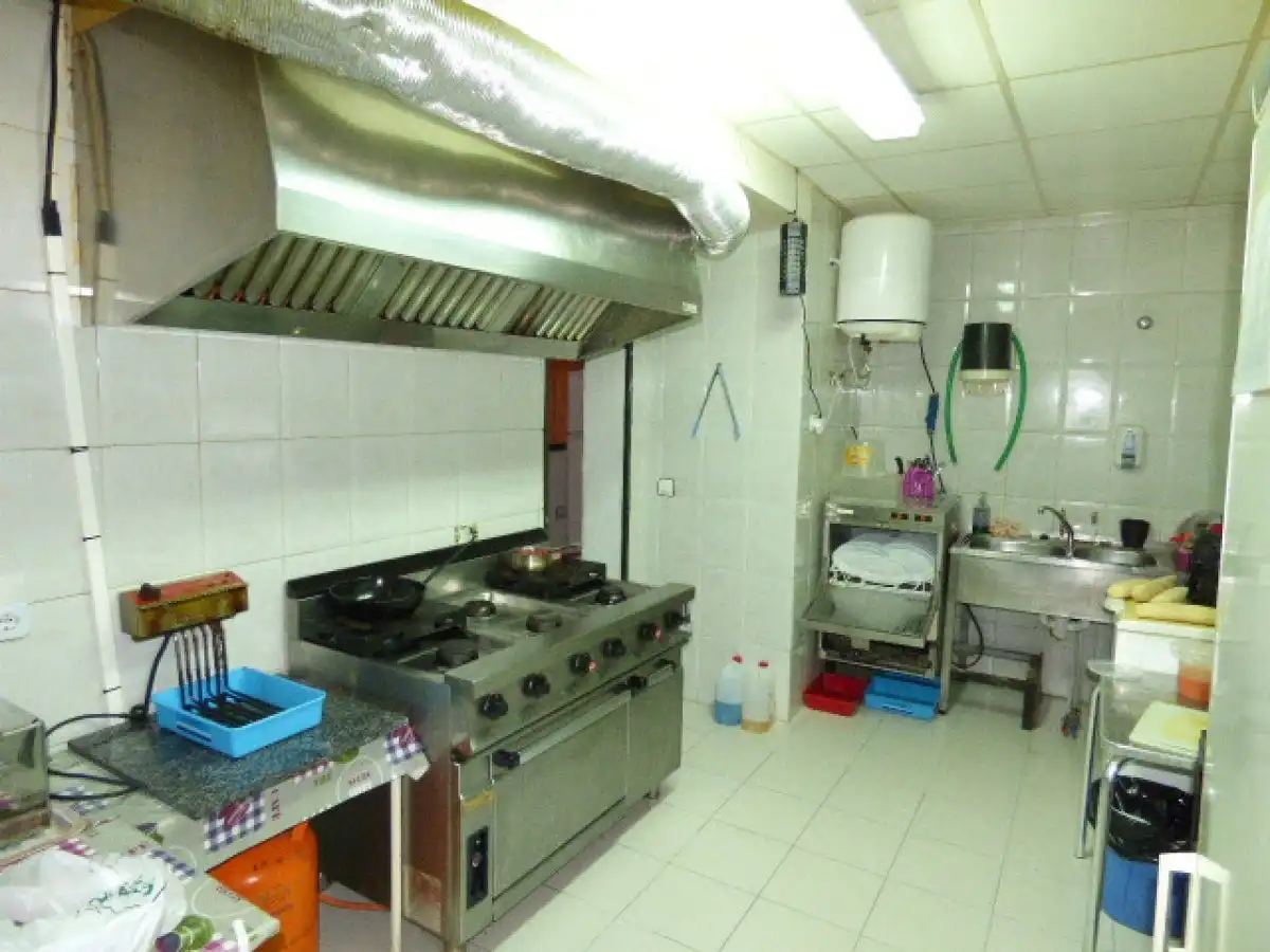 Cuina de Local en venda en Badajoz amb Aire condicionat