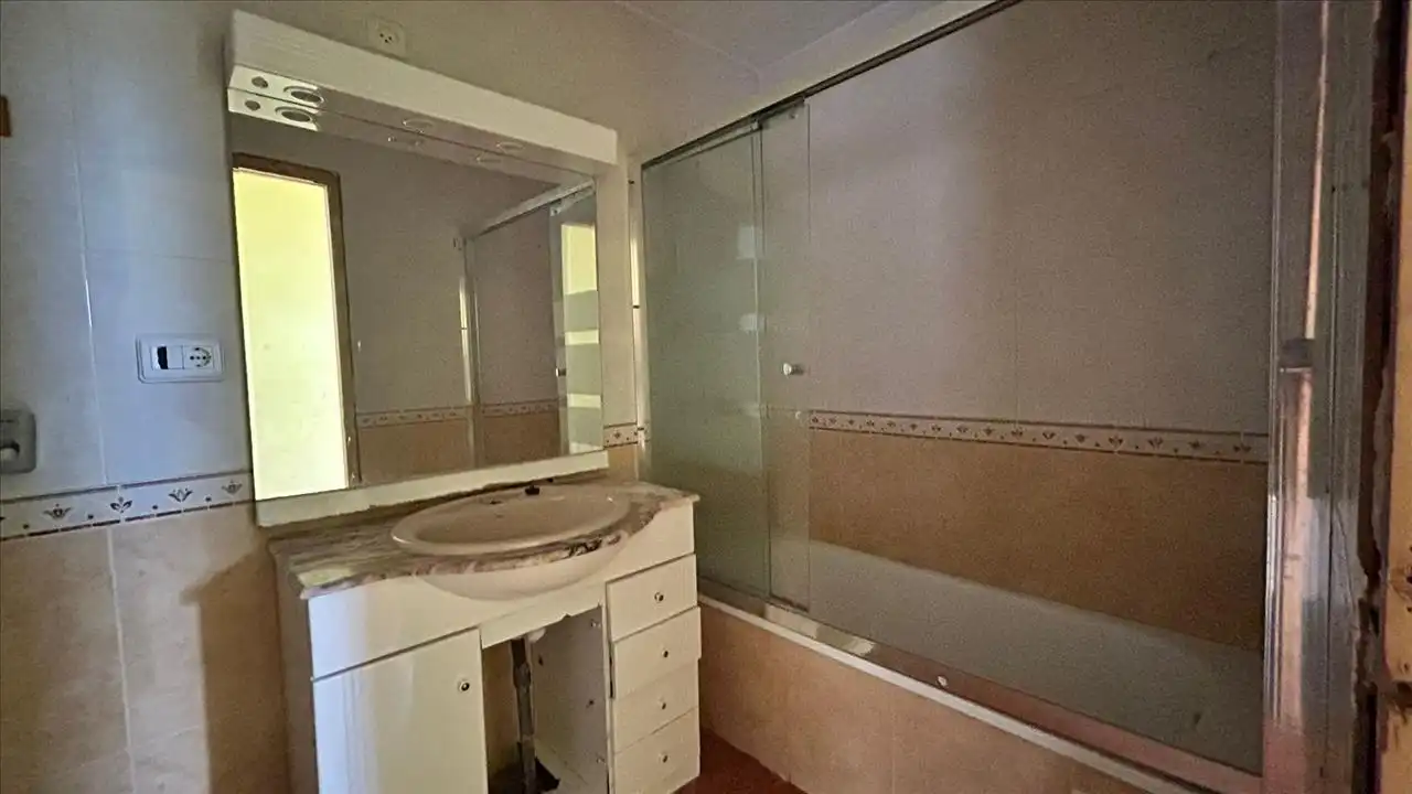 Bany de Casa adosada en venda en Benimuslem amb Terrassa