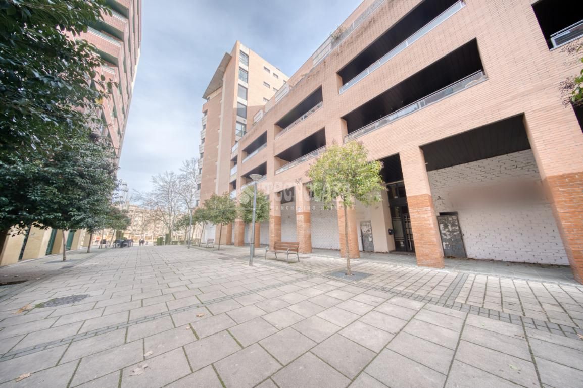 Exterior view of Flat for sale in Valladolid Capital  with Air Conditioner and Terrace