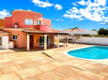 Casa amb piscina en venda a Cala en Blanes