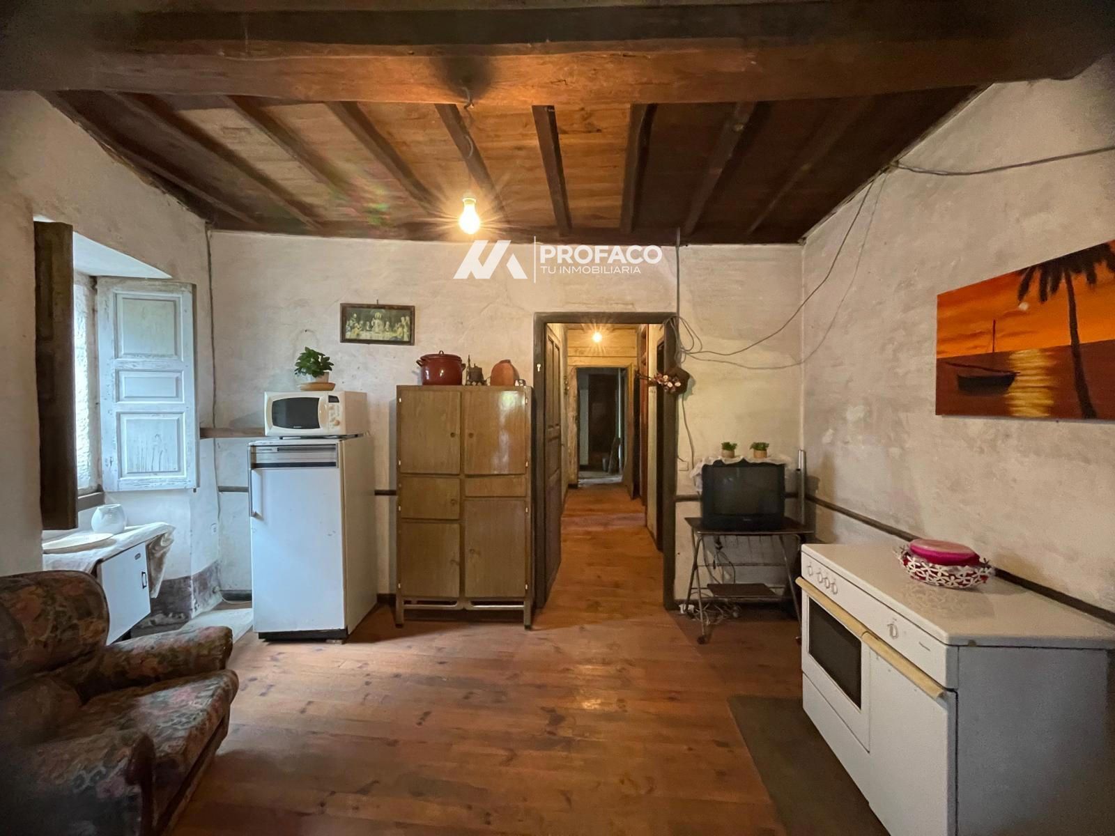Cuina de Casa o xalet en venda en A Arnoia amb Terrassa, Traster i Moblat