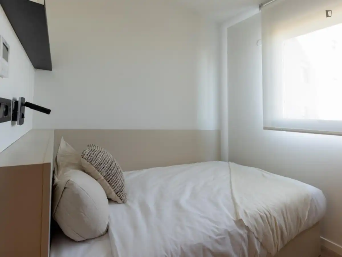 Habitación de Piso de alquiler en Madrid con Aire acondicionado, Amueblado y Internet