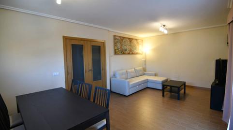 Foto 3 de Casa adosada en venta en Calle Tempranillo, Fuensaldaña, Valladolid