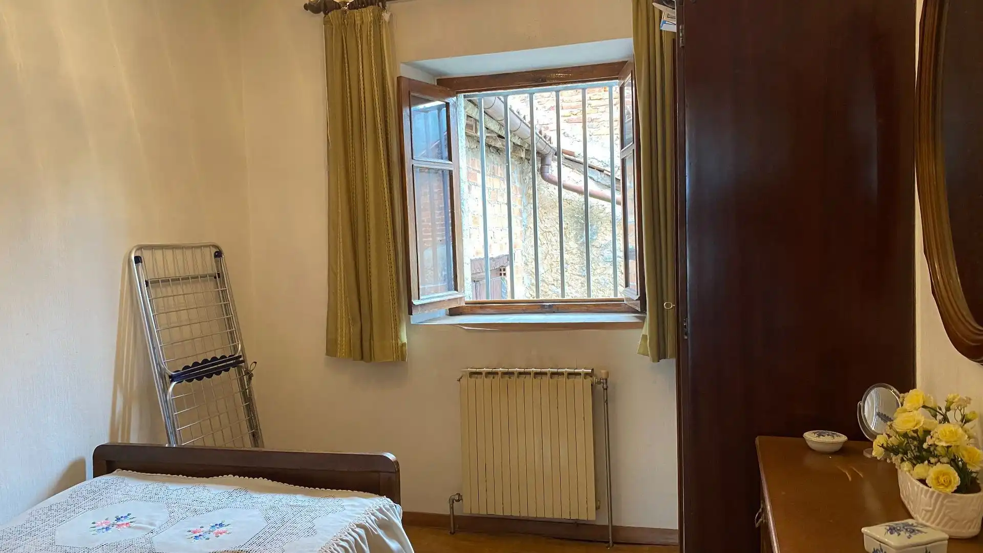Bedroom of Houses for sale in Onís  with Heating