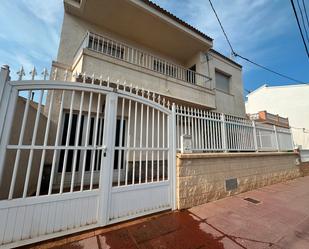 Vista exterior de Casa o xalet de lloguer en Torre-Pacheco amb Aire condicionat, Terrassa i Moblat