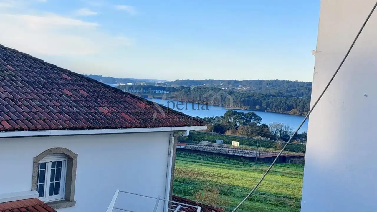 Casa o xalet en venda en Rianxo amb Calefacció, Jardí privat i Traster