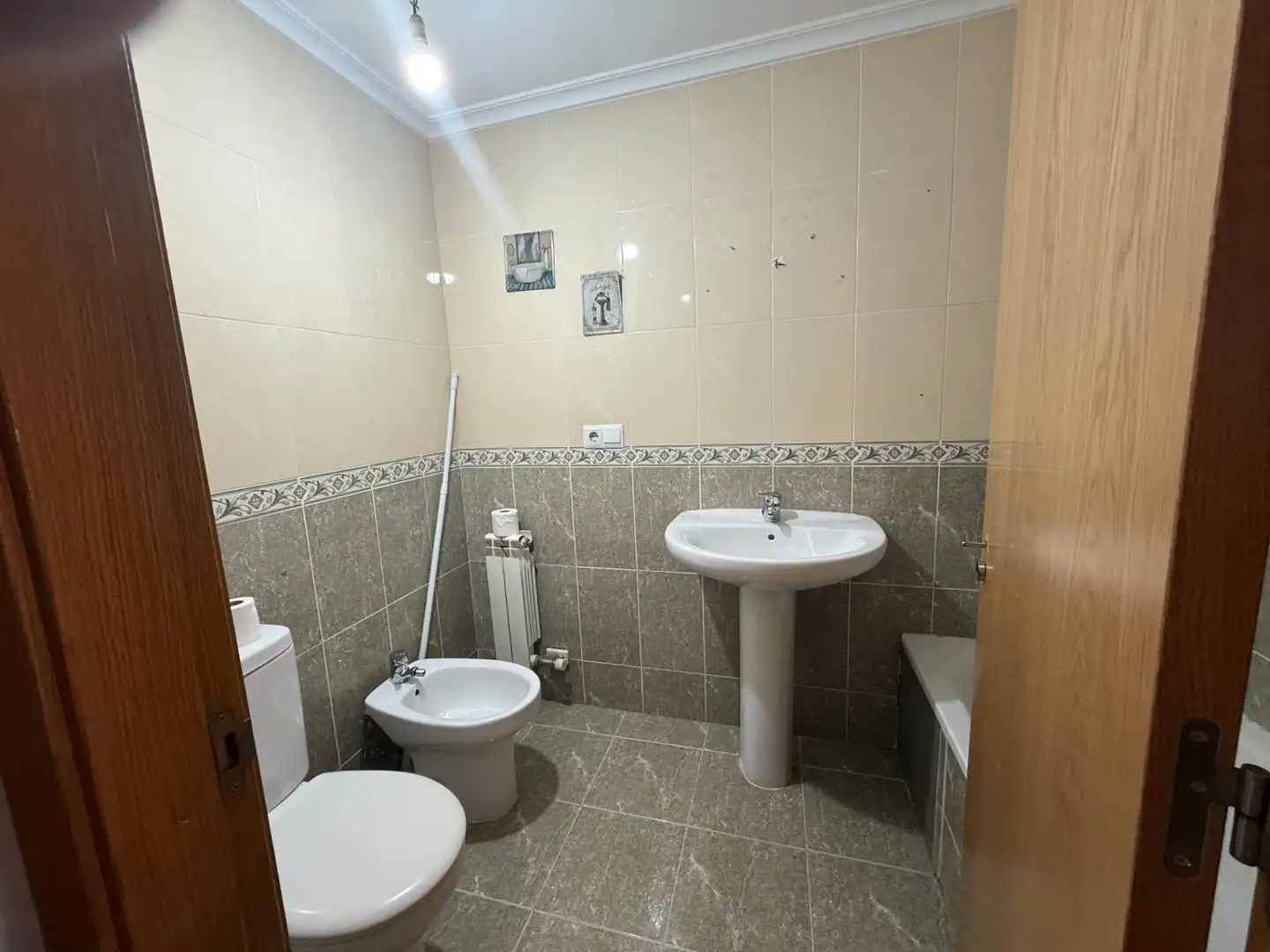 Bathroom of Duplexes for sale in León Capital   with Heating, Parquet flooring and Furnished