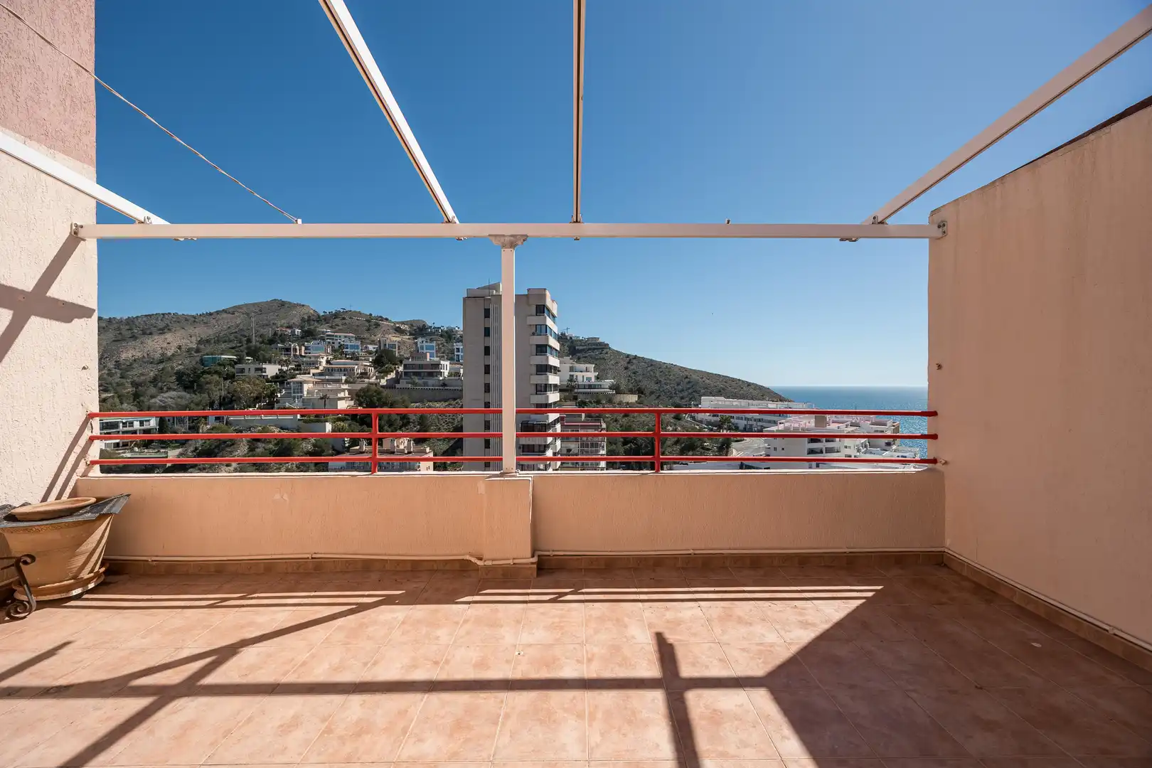 Terraza de Ático en venta en Benidorm con Piscina y Piscina comunitaria