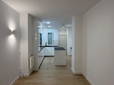 Piso con ascensor en venta en Calle del Salitre 20