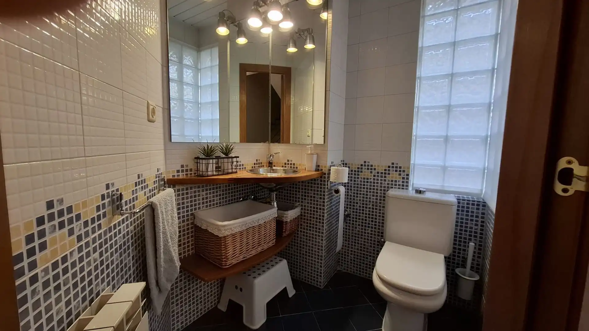 Baño de Casa adosada en venta en Vallirana con Aire acondicionado, Calefacción y Terraza