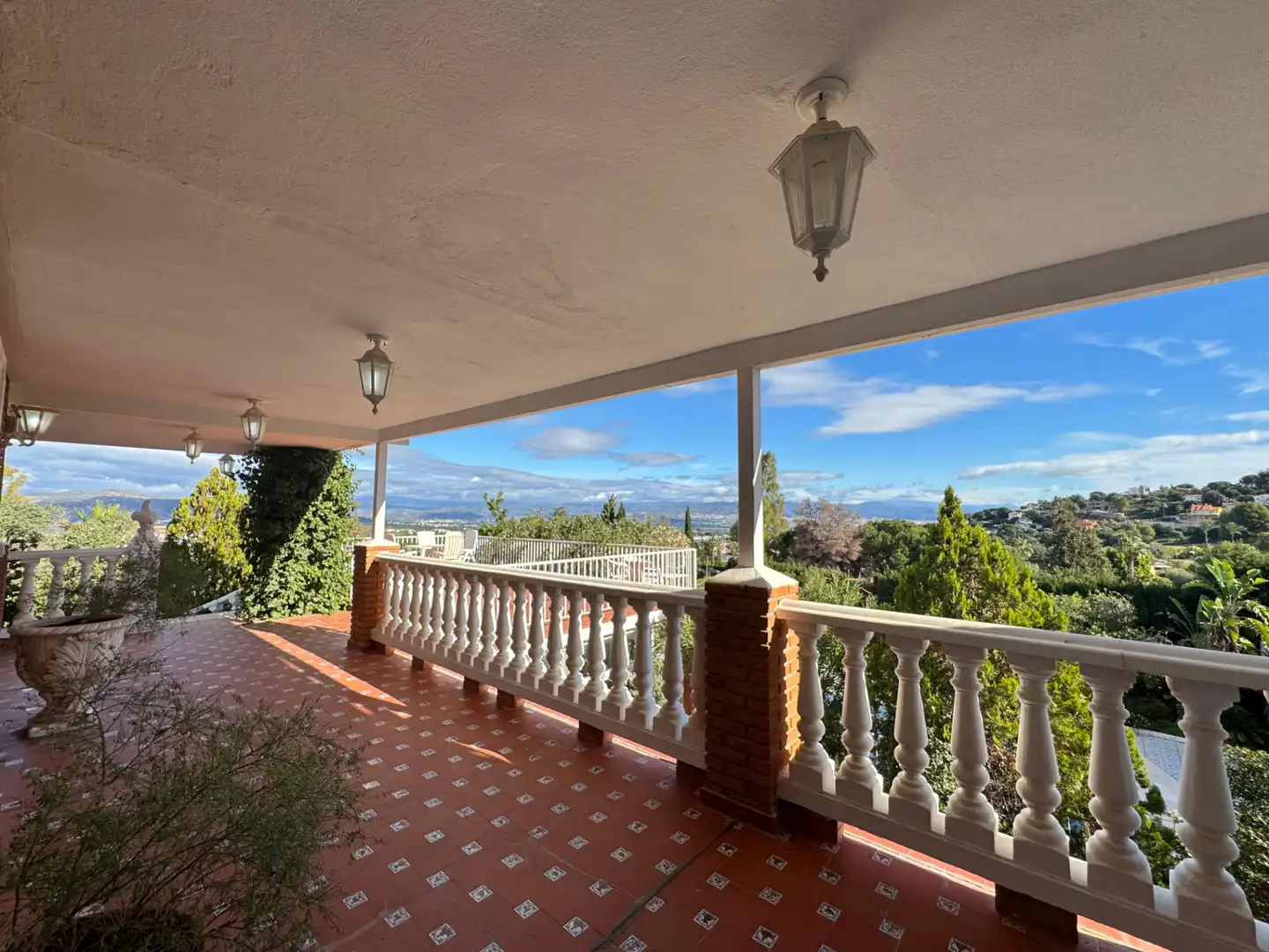 Terrassa de Casa o xalet en venda en Alhaurín de la Torre amb Aire condicionat, Calefacció i Jardí privat