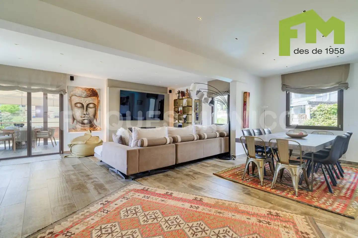 Sala de estar de Casa o chalet en venta en El Masnou con Aire acondicionado, Calefacción y Jardín privado