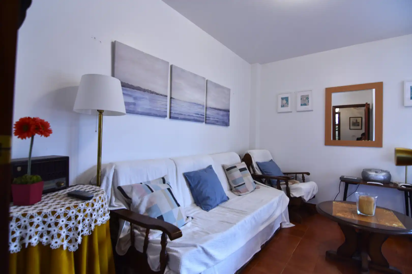Sala de estar de Piso en venta en Pontedeume con Calefacción, Parquet y Terraza