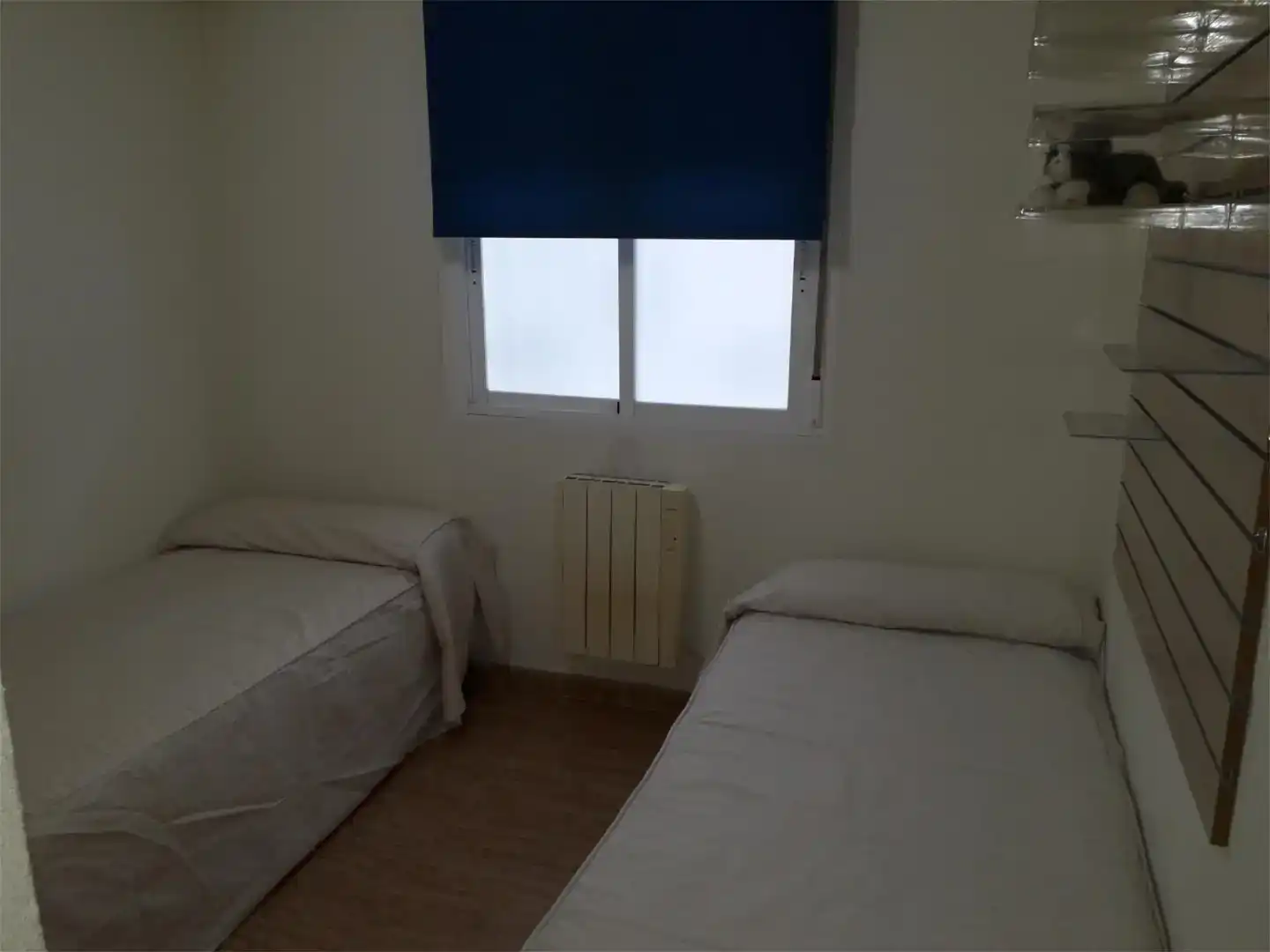 Schlafzimmer von Wohnung zur Miete in Navaluenga mit Möbliert, Ofen und Waschmaschine
