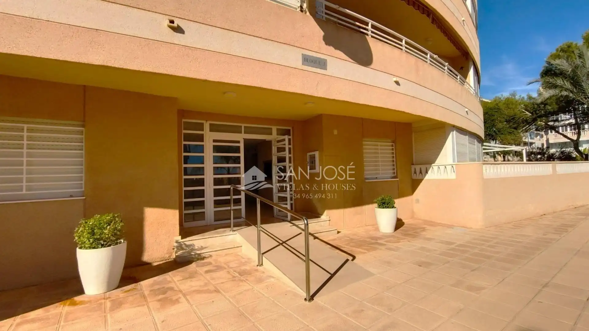 Apartamento en venta en Elche / Elx con Aire acondicionado, Calefacción y Jardín privado