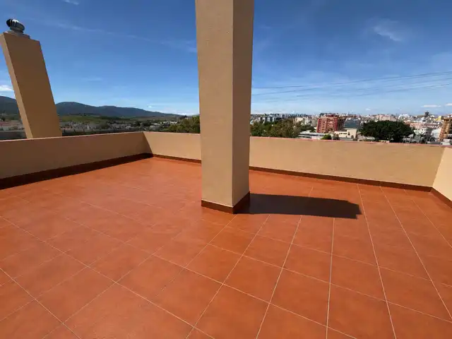 Terraza de Piso en venta en Algeciras con Aire acondicionado, Parquet y Terraza