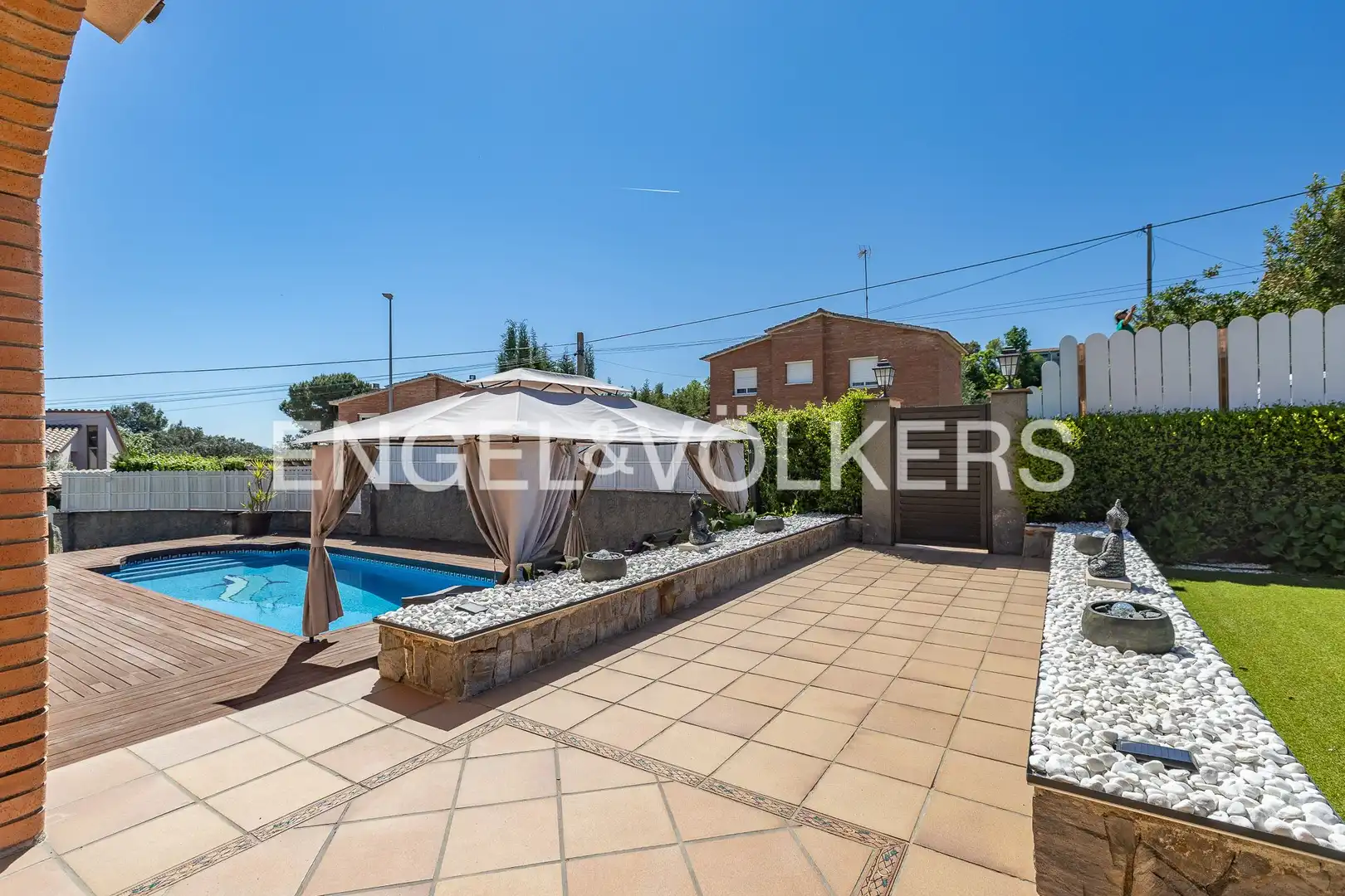 Piscina de Casa o chalet en venta en Castellar del Vallès con Aire acondicionado, Calefacción y Jardín privado