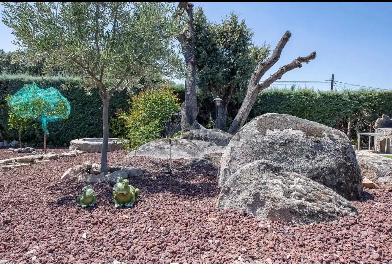 Garden of Houses for sale in Valdemorillo  with Air Conditioner, Heating and Private garden
