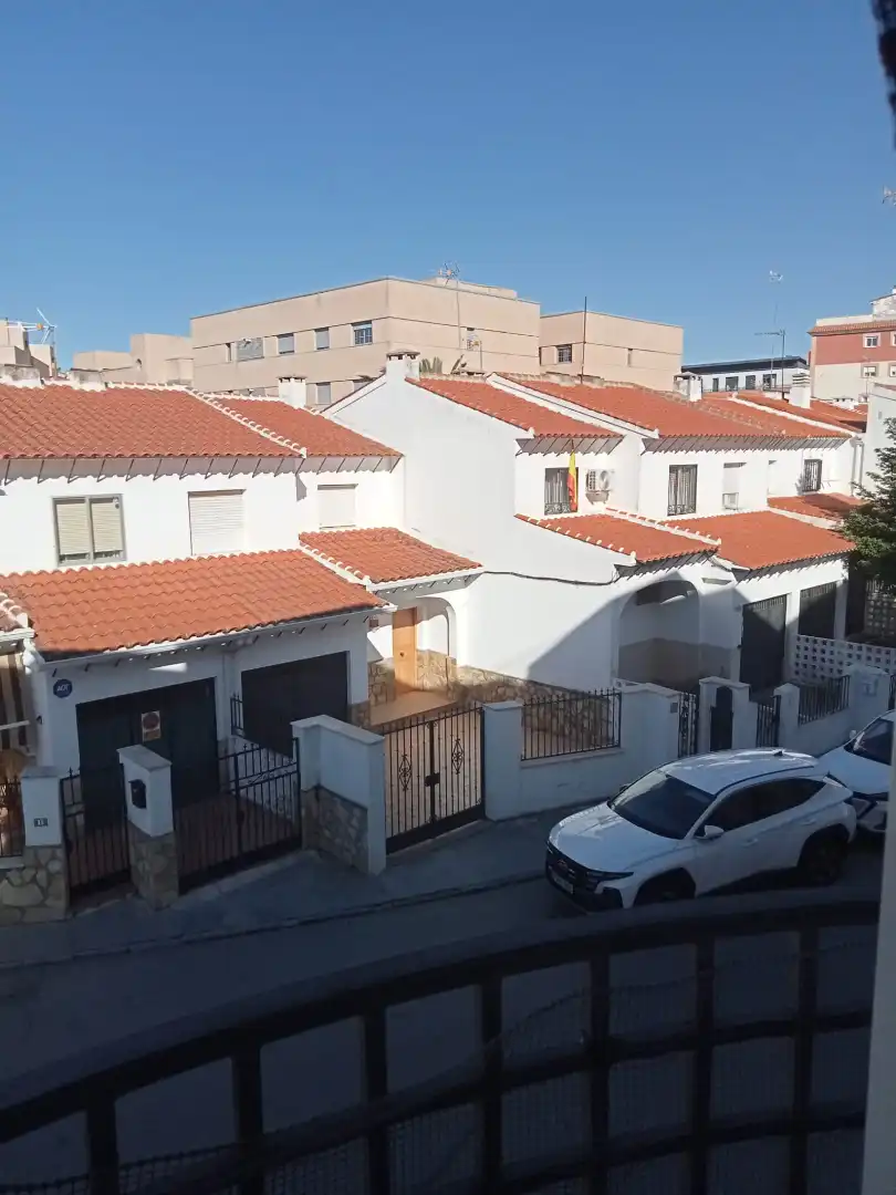 Vista exterior de Pis en venda en Ocaña amb Aire condicionat, Moblat i Forn