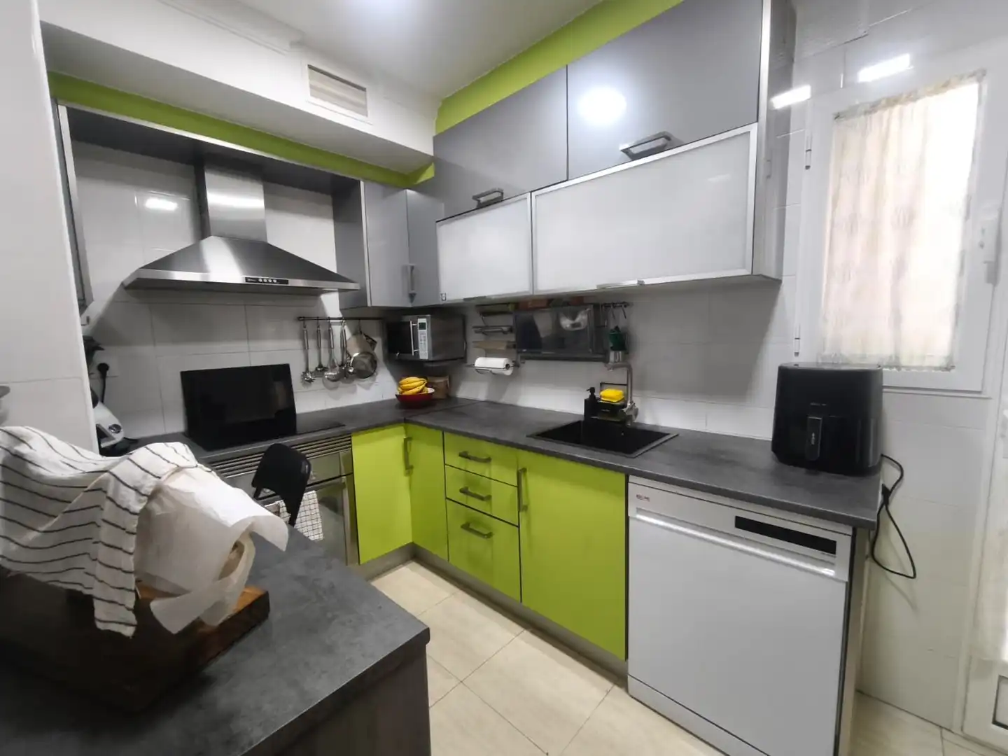 Cocina de Ático en venta en Águilas con Aire acondicionado, Terraza y Trastero