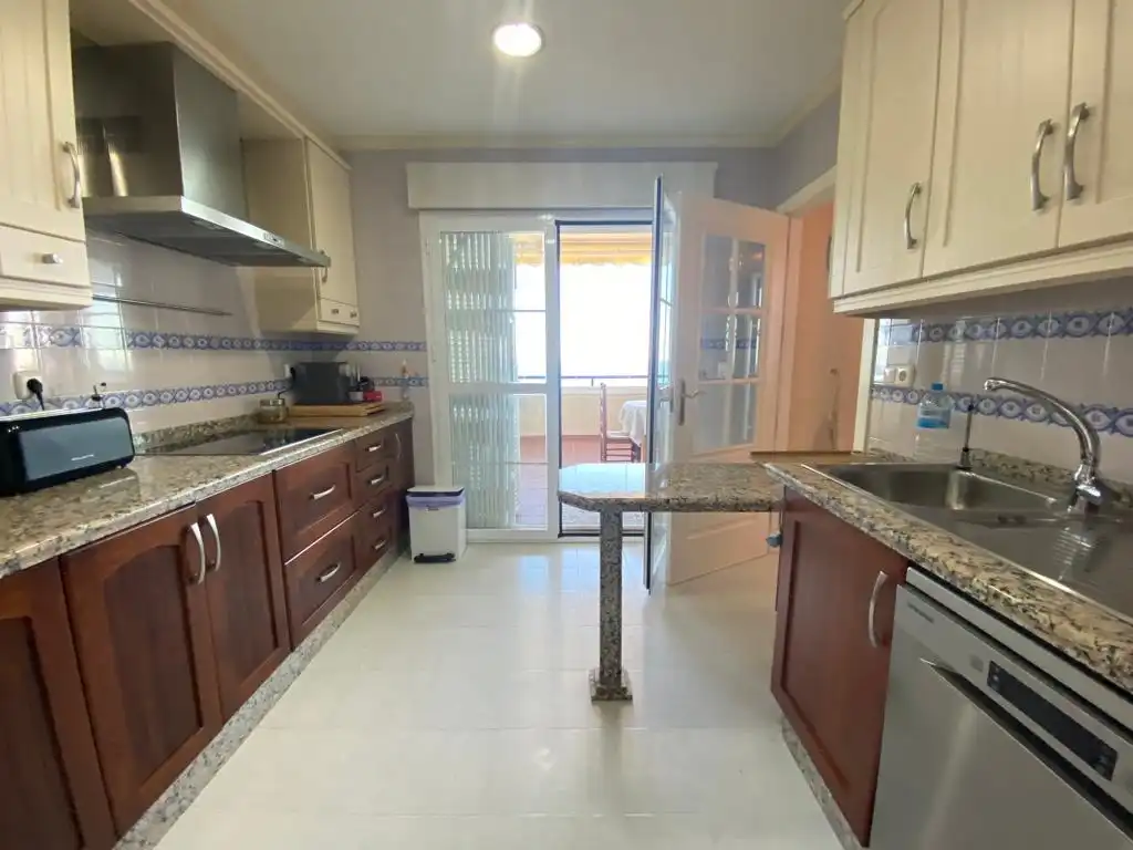 Apartament amb piscina en venda a Manilva Pueblo, imagen 4