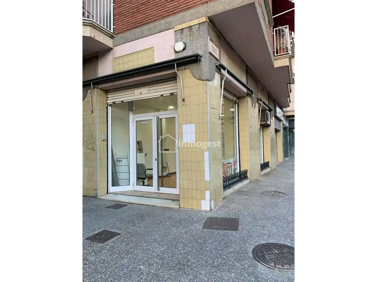 Locale commerciale in affitto a Calle ANSELM CLAVE, imagen 3