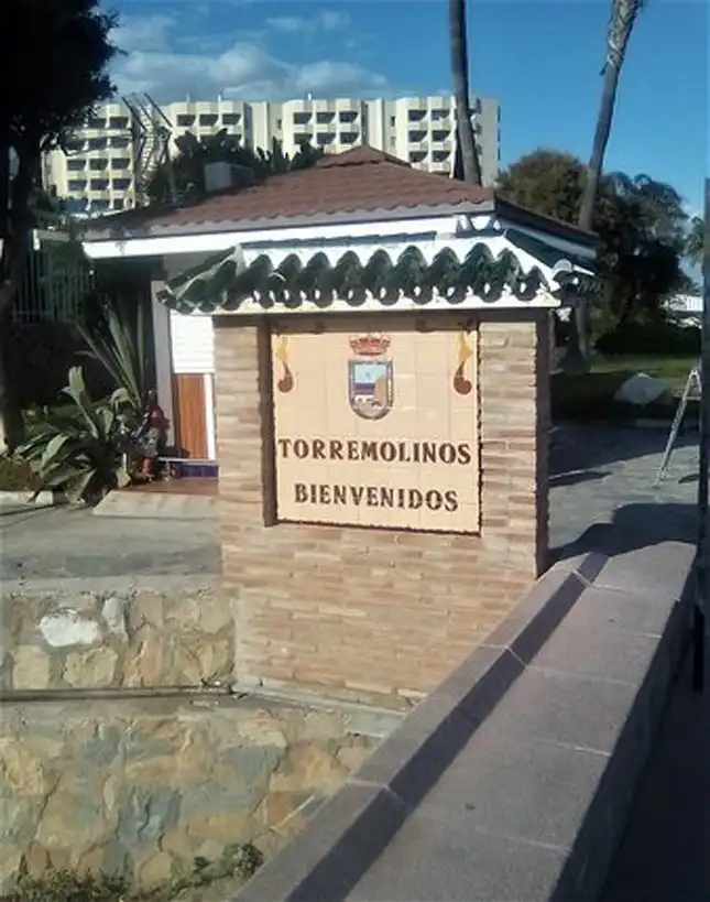 Piso en venta en Torremolinos con Calefacción, Terraza y Trastero