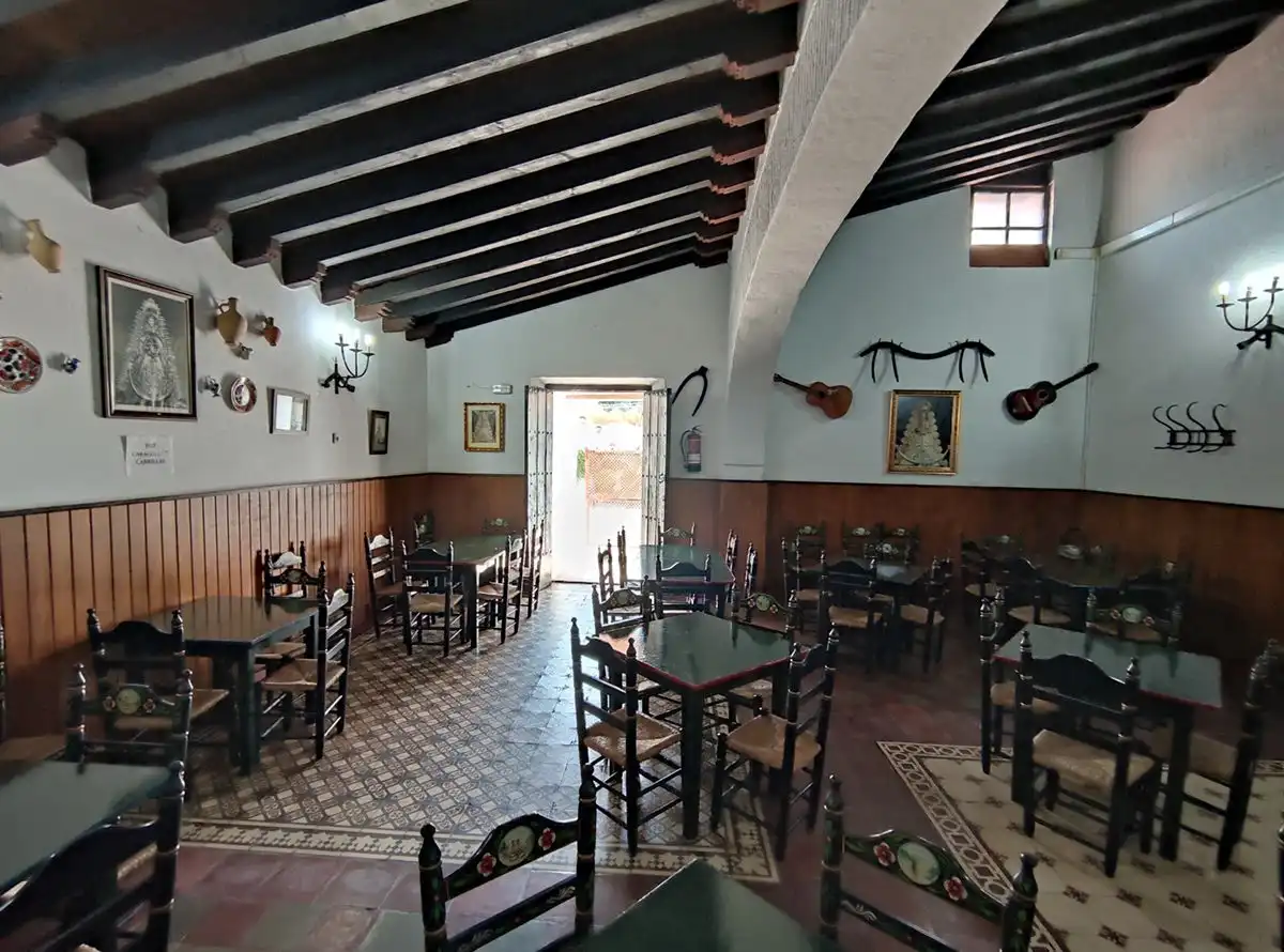 Commercial properties for rent in Palomares del Río  with Air Conditioner