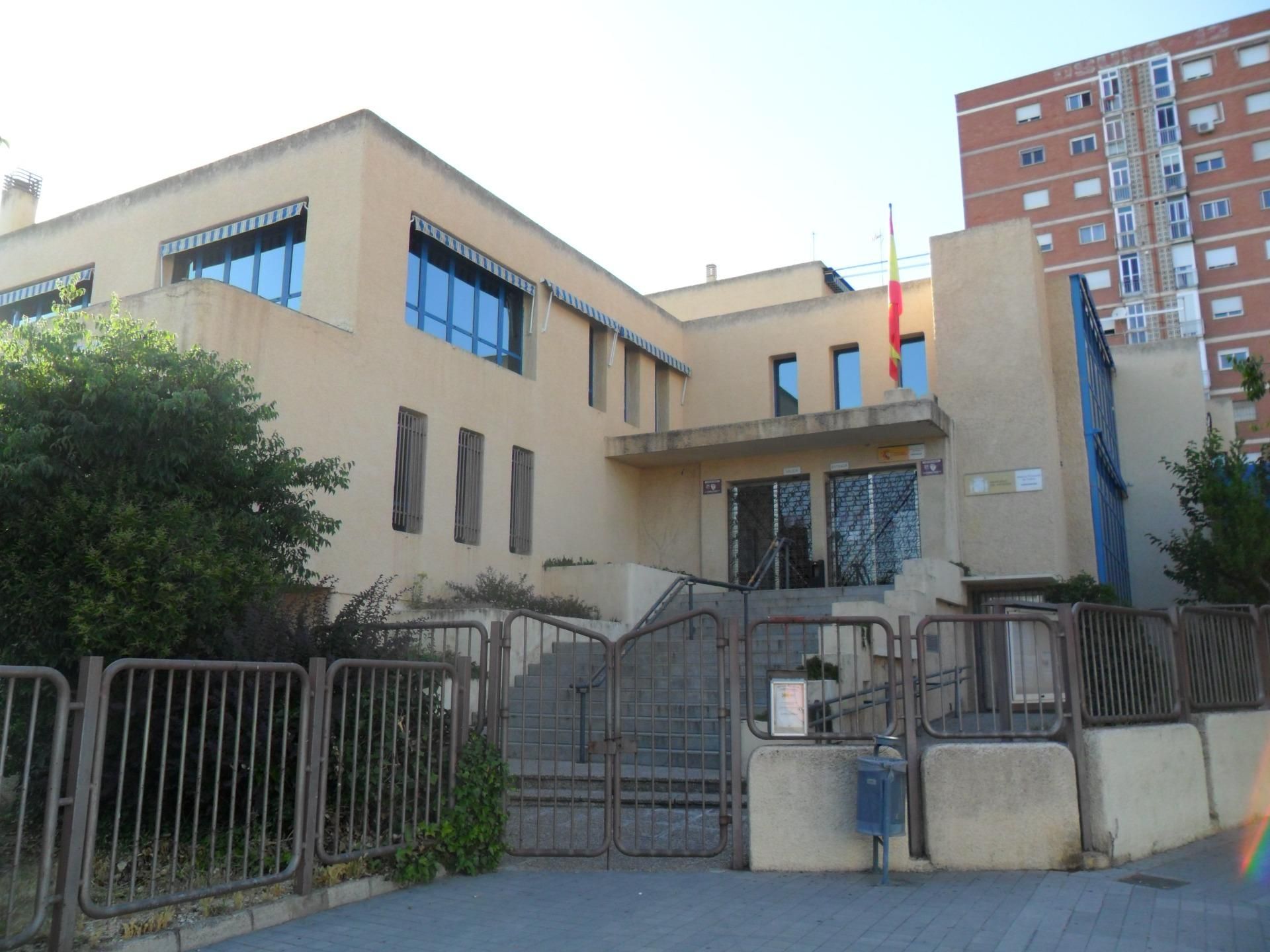 Vista exterior de Àtic en venda en  Granada Capital amb Calefacció, Jardí privat i Terrassa
