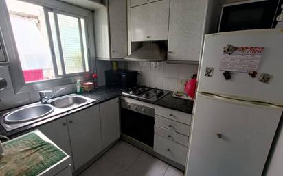 Kitchen of Flat for sale in Santa Coloma de Gramenet