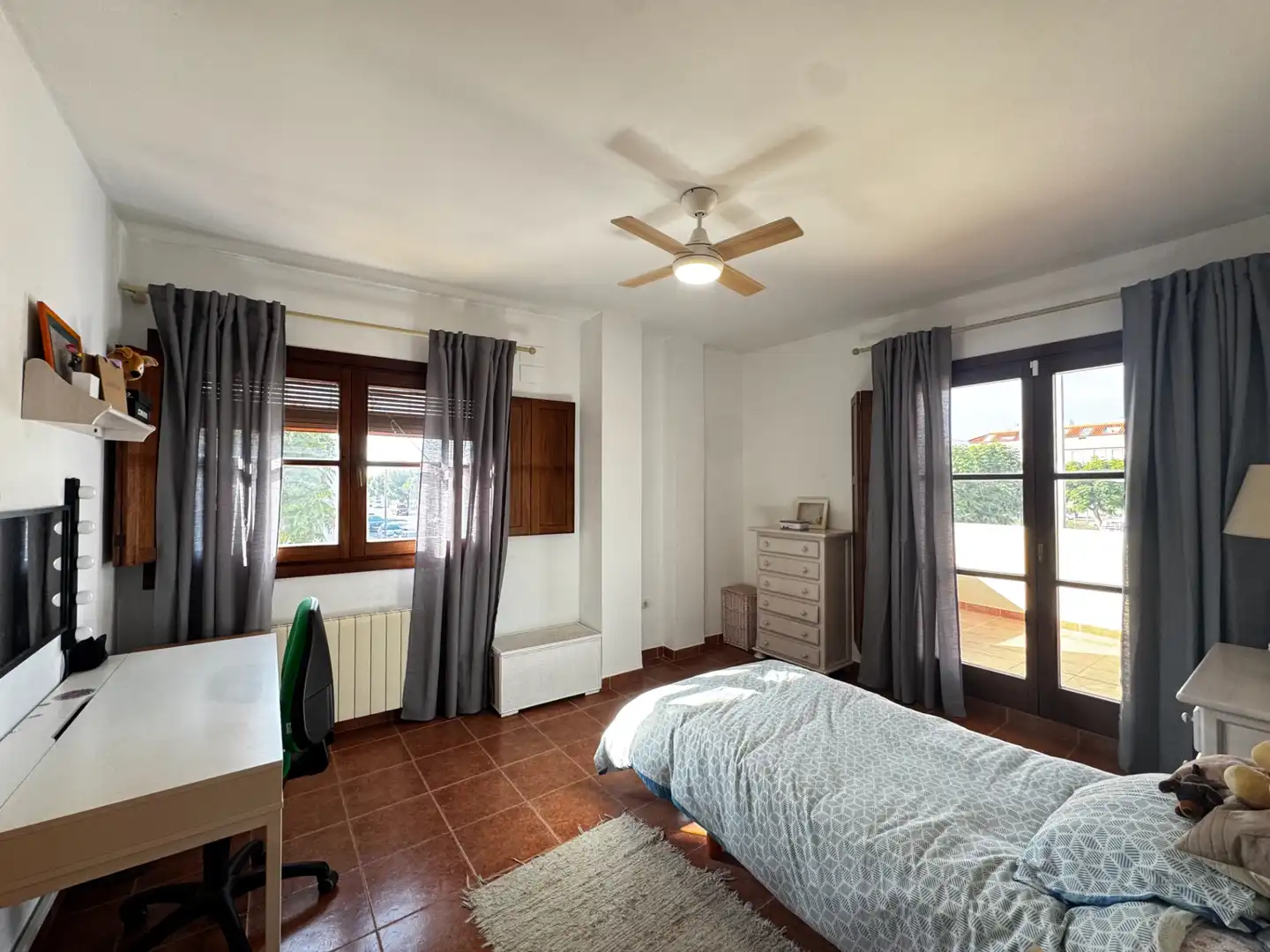 Schlafzimmer von Einfamilien-Reihenhaus zum Verkauf in Canet d'En Berenguer mit Klimaanlage, Heizung und Terrasse