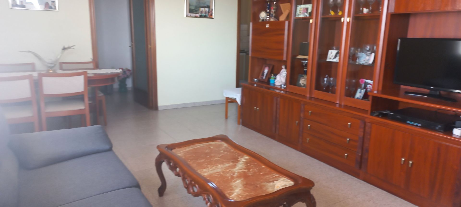 Sala d'estar de Pis en venda en Terrassa amb Calefacció, Moblat i Forn