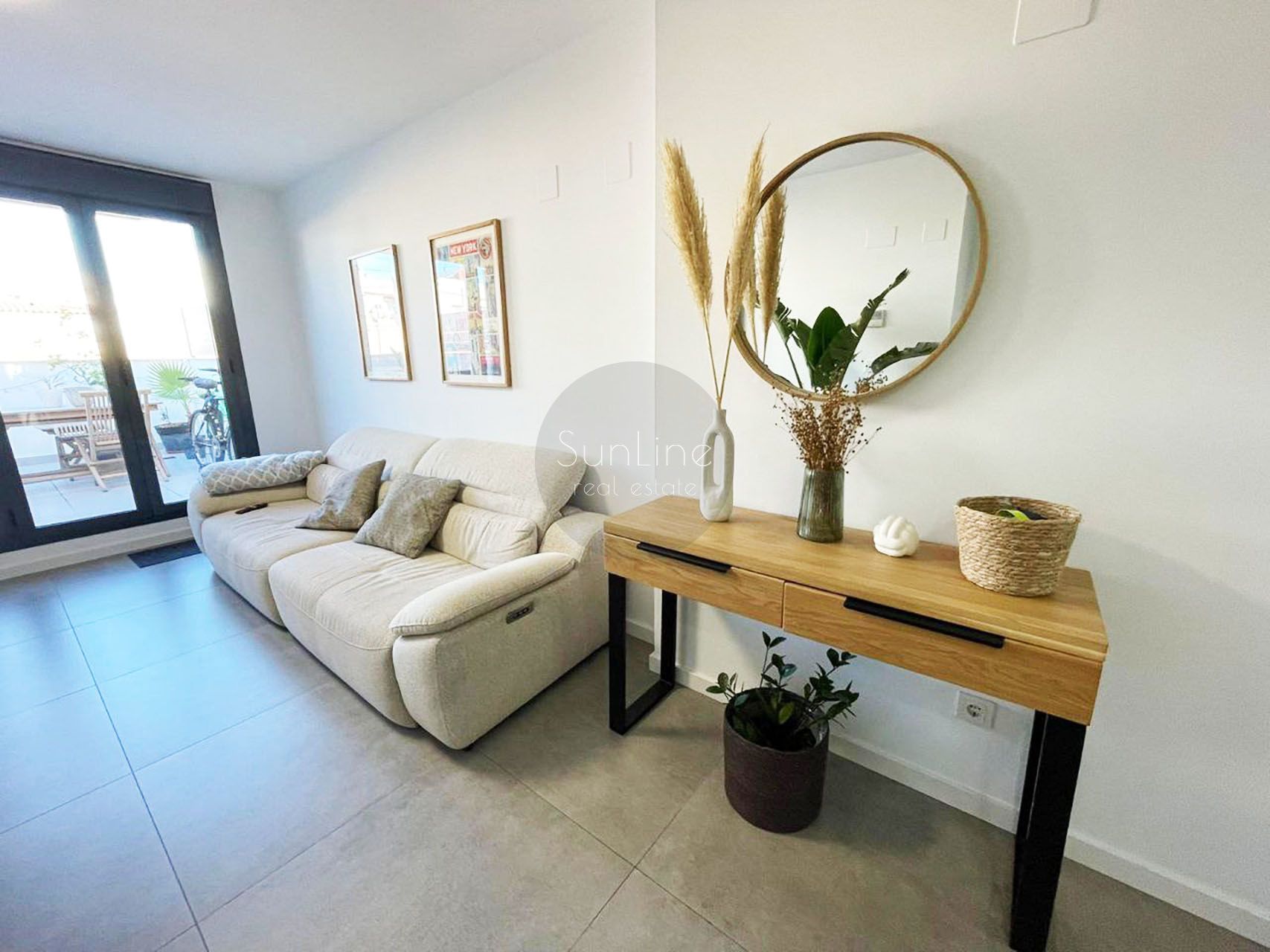 Sala d'estar de Pis de lloguer en  Valencia Capital amb Aire condicionat, Terrassa i Moblat