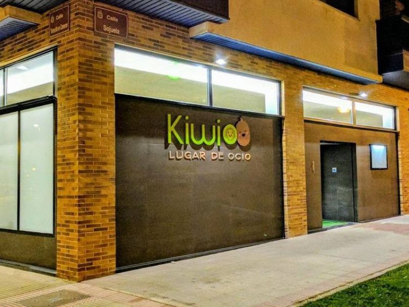 Local en venda en  Logroño amb Aire condicionat, Calefacció i Parquet