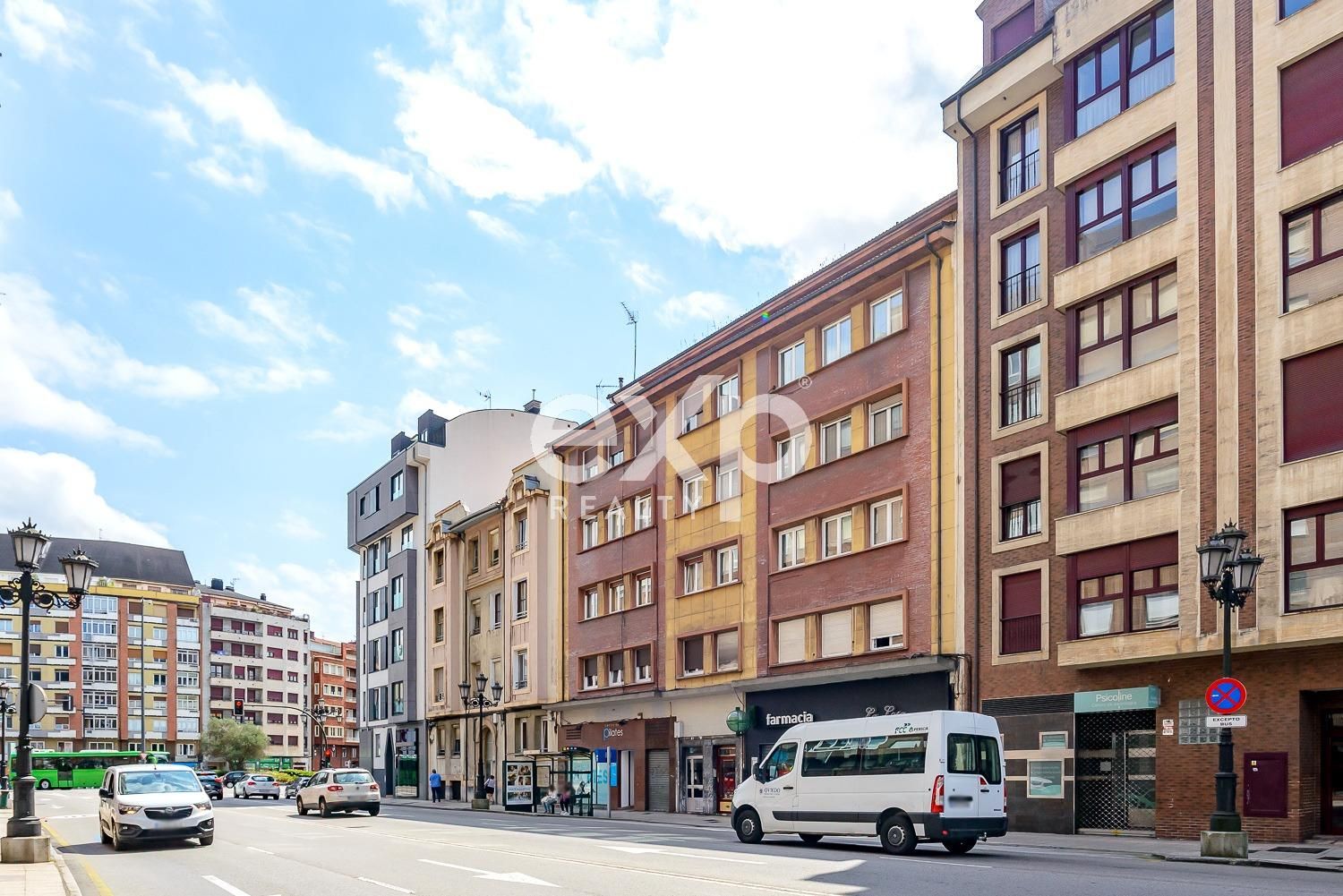 Vista exterior de Piso en venta en Oviedo  con Calefacción y Trastero