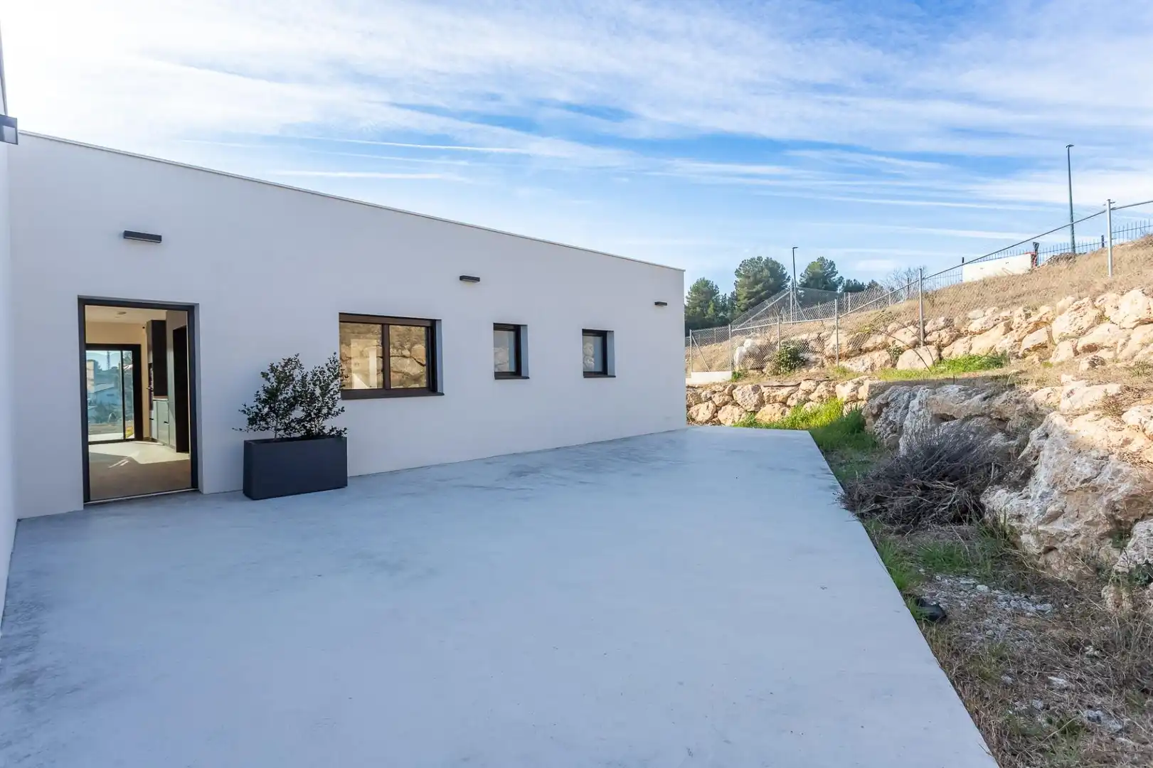 Vista exterior de Casa o chalet de alquiler en Sant Esteve Sesrovires con Calefacción, Jardín privado y Parquet