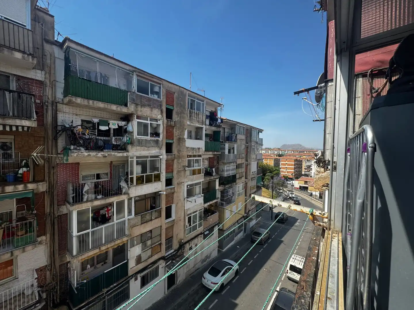 Vista exterior de Pis en venda en Alicante / Alacant amb Moblat i Balcó
