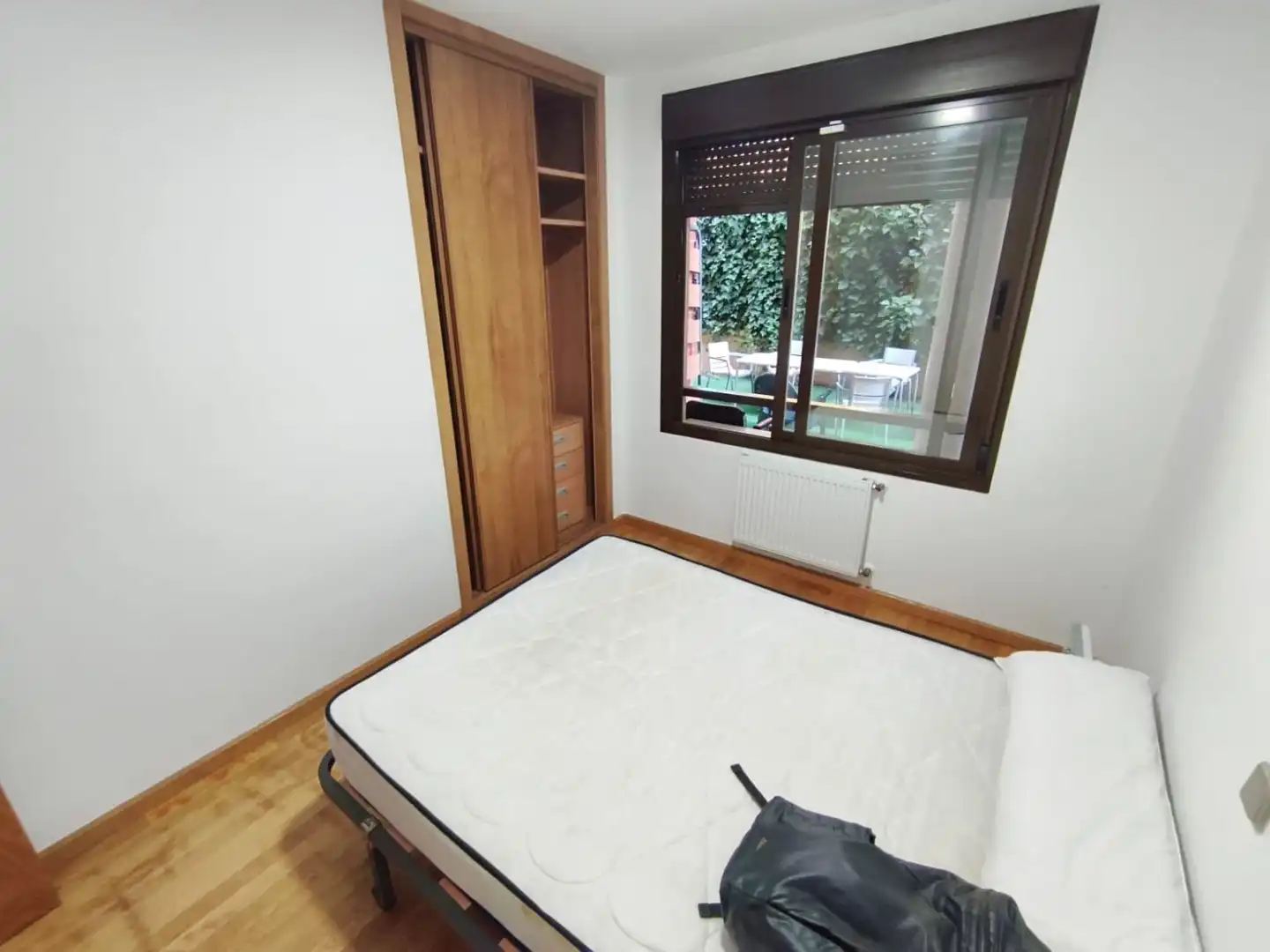 Dormitori de Pis per a compartir en Alcalá de Henares amb Aire condicionat, Calefacció i Terrassa