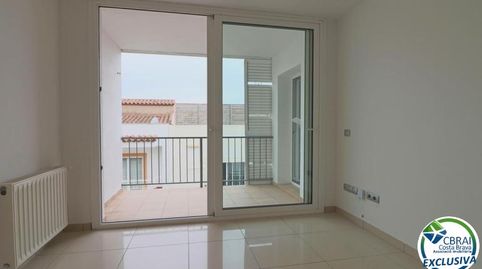 Foto 2 de Apartamento en venta en Centre, Roses