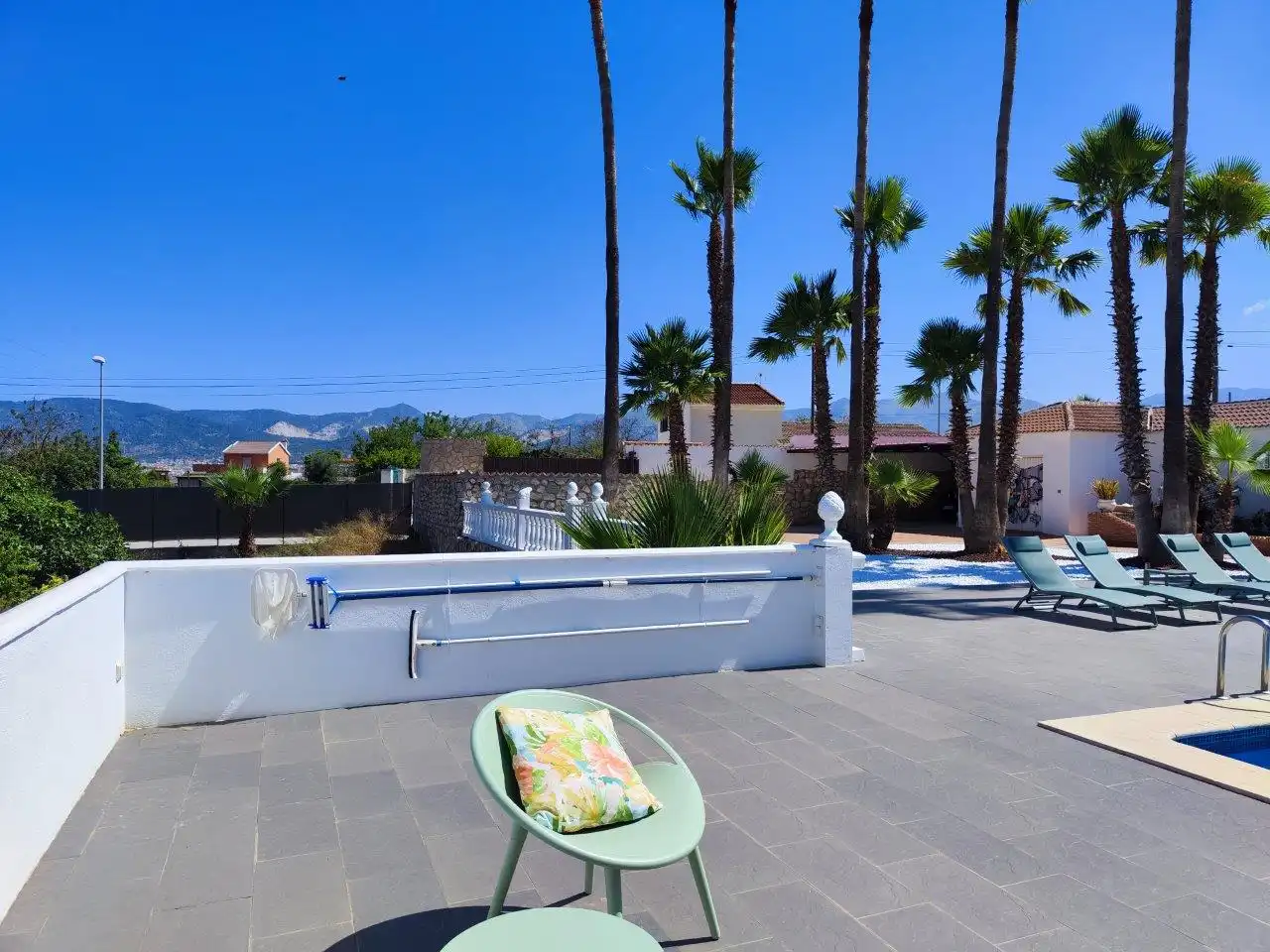 Terraza de Casa o chalet en venta en Alhaurín de la Torre con Aire acondicionado, Calefacción y Jardín privado
