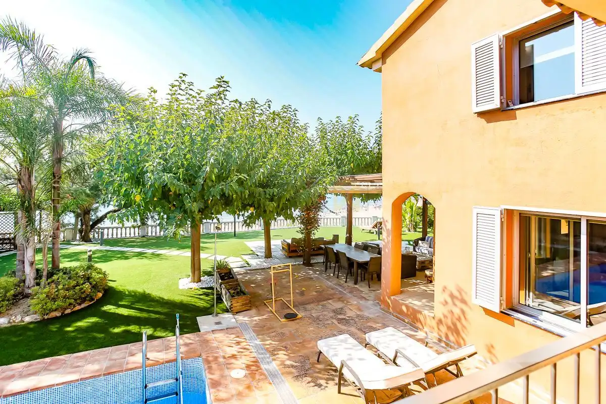 Terrassa de Casa o xalet de lloguer en Vilanova i la Geltrú amb Aire condicionat, Calefacció i Jardí privat
