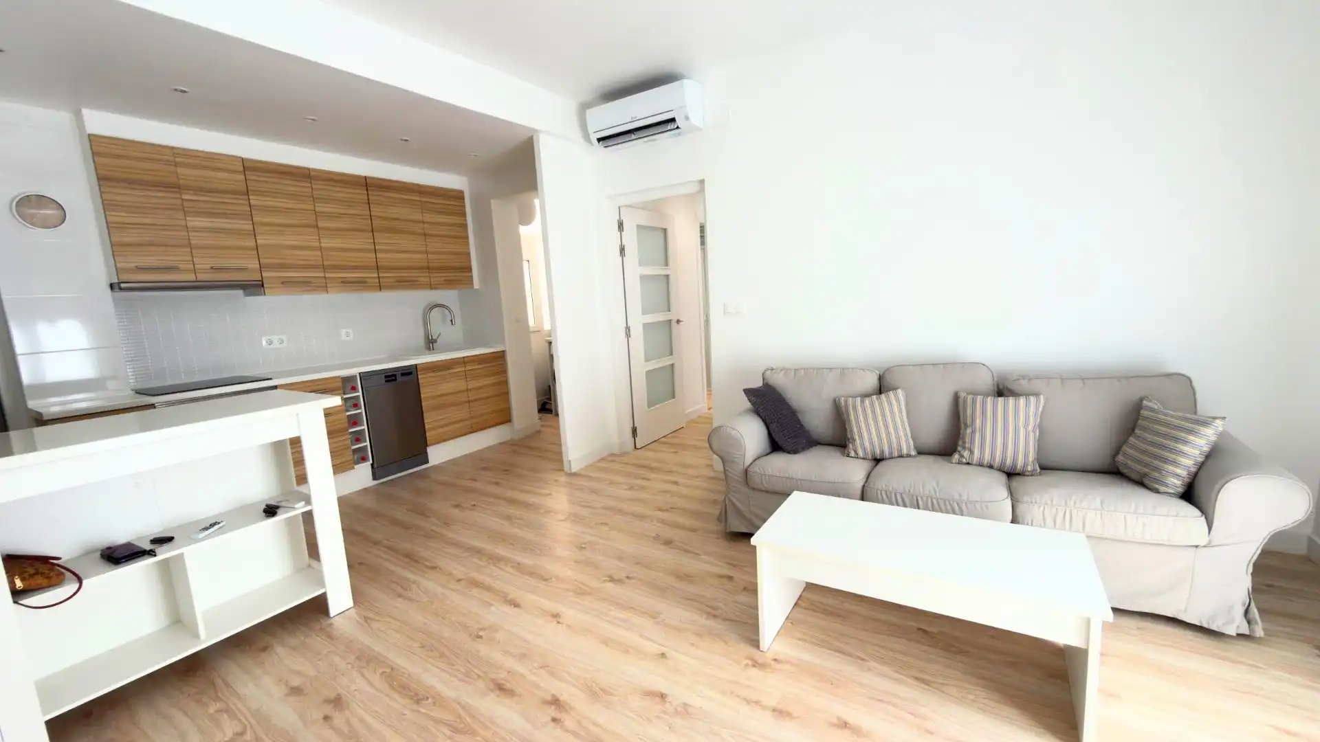 Piso con terraza en venta en PASCUAL CARACENA TORRES, imagen 2